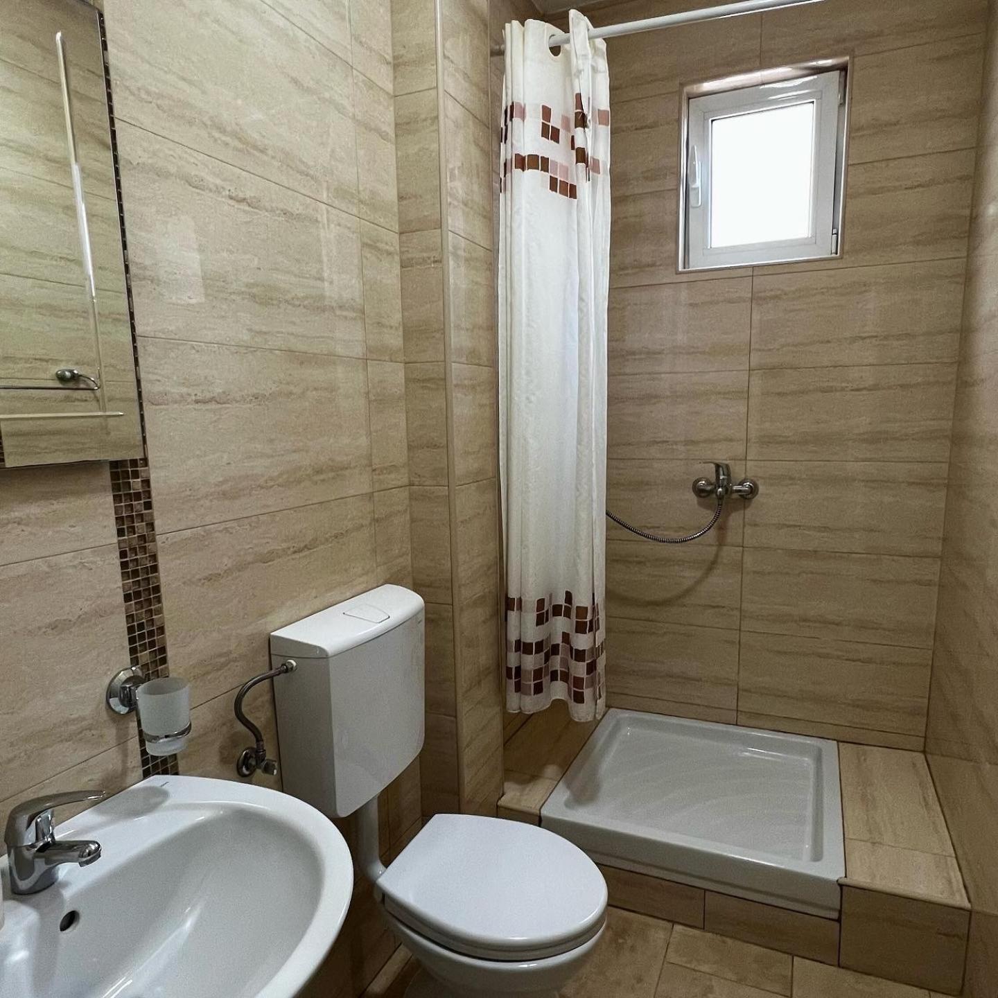 Apartmani Luksic Sutomore Exteriör bild