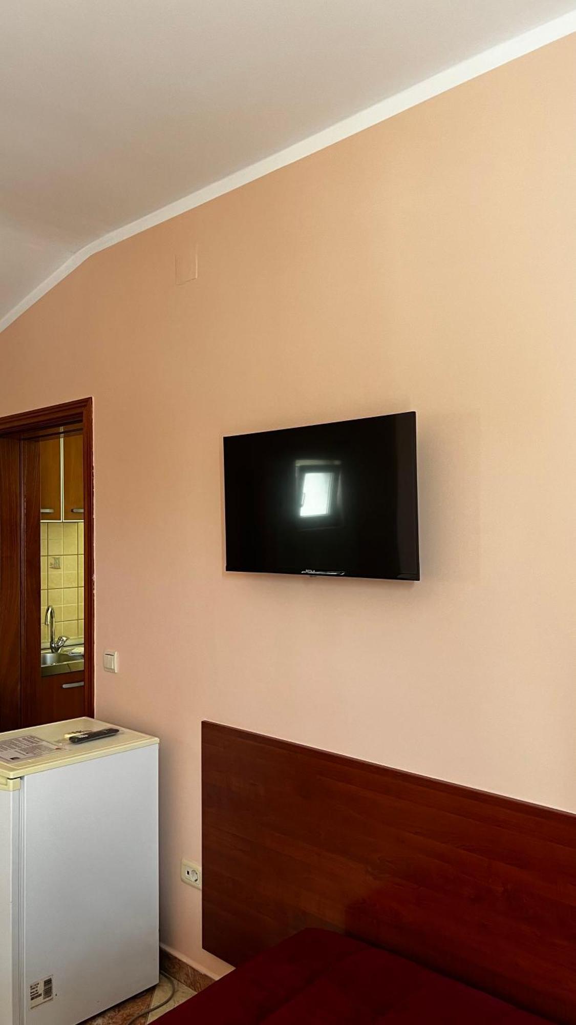 Apartmani Luksic Sutomore Exteriör bild