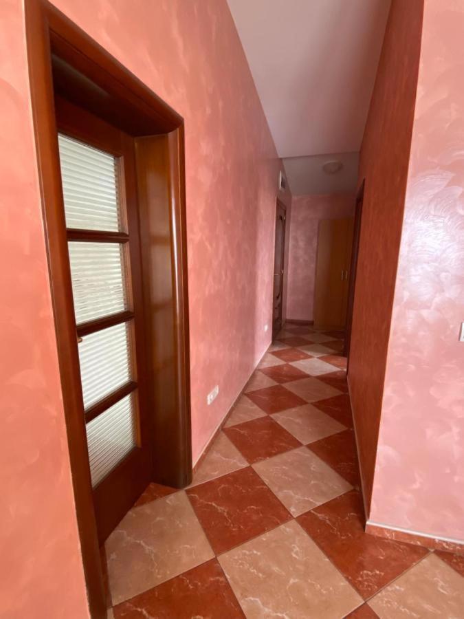 Apartmani Luksic Sutomore Exteriör bild